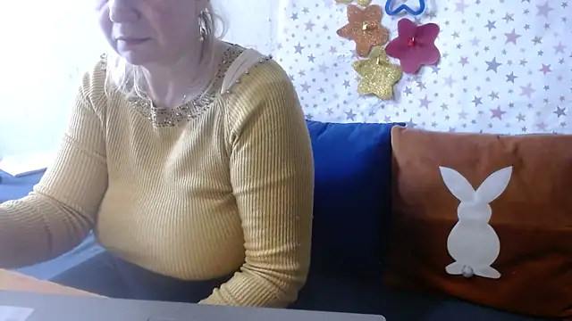 QueenLana online show from 23, 4, 2026