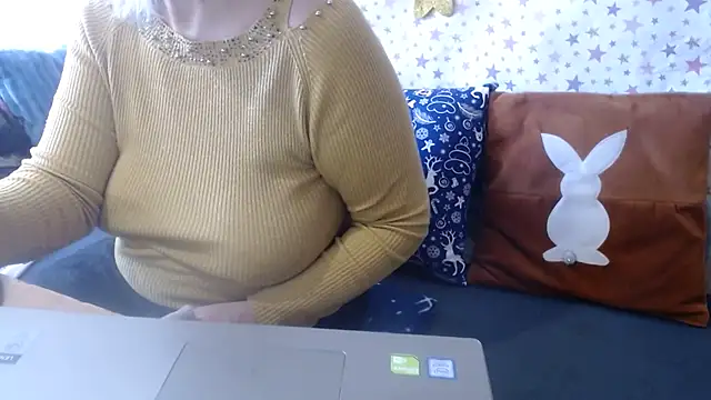 QueenLana online show from 10, 2, 2026