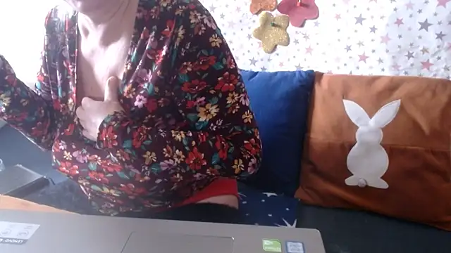 QueenLana online show from 12, 4, 2026