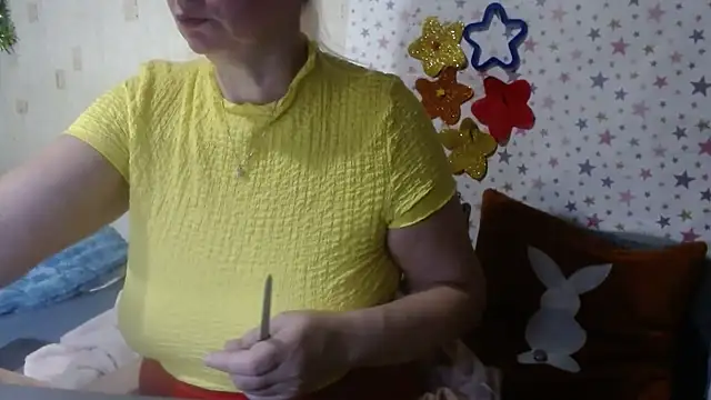 QueenLana online show from 18, 12, 2025