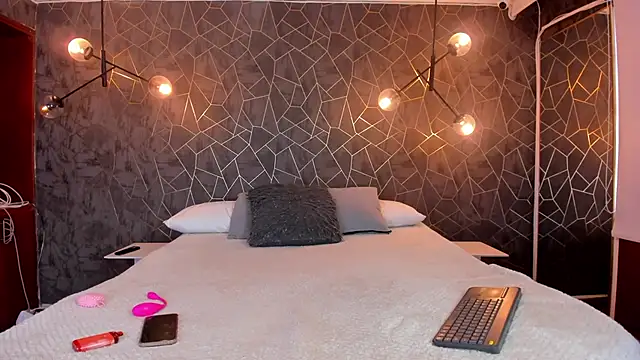 danaythamara1 online show from 9, 10, 2025