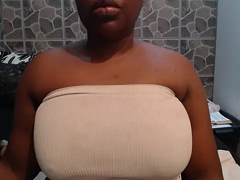 THREEHOLESPLEASURE99 online show from 20, 11, 2025