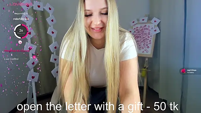 Adr1ana  online show from 8, 2, 2025