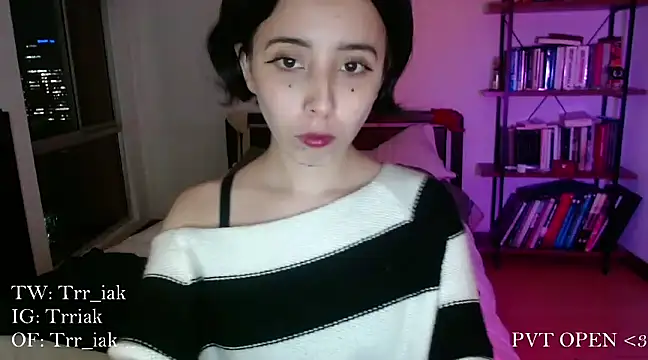 babyluna 8 8 online show from 28, 1, 2025