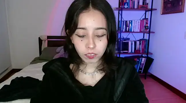 babyluna 8 8 online show from 31, 12, 2024