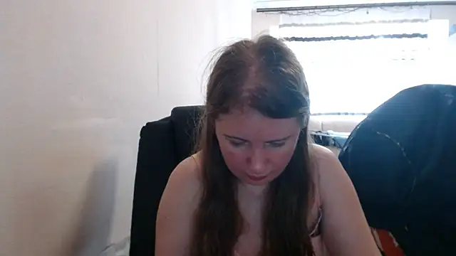 Snapshot of PeterAndJen chatting on 8, 7, 2026 PeterAndJen online show from 8, 7, 2026