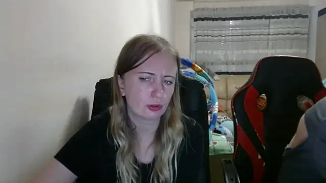 PeterAndJen online show from 22, 9, 2025