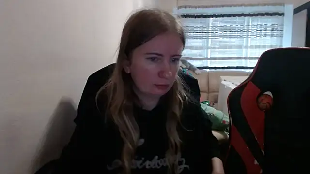 PeterAndJen online show from 10, 10, 2025