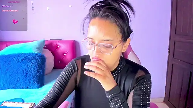 crissn0707 online show from 17, 3, 2026