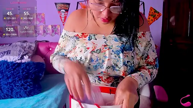 crissn0707 online show from 30, 10, 2025