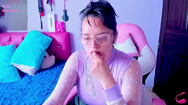 crissn0707 online show from 27, 11, 2025