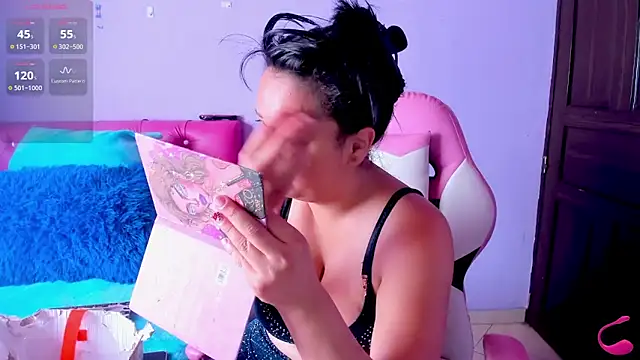 crissn0707 online show from 13, 10, 2025