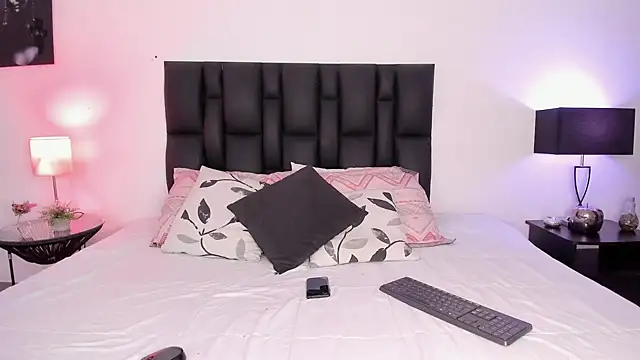 Snooky Clinton online show from 13, 2, 2025