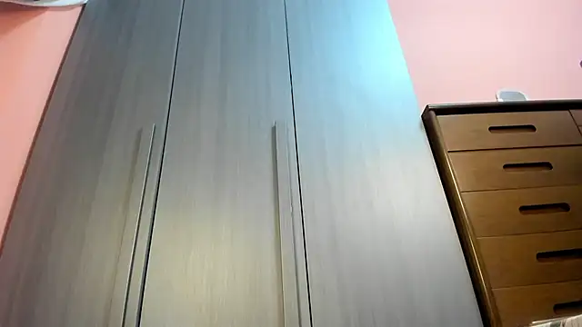 Snapshot of wanderlustxxx_ chatting on 4, 3, 2026 wanderlustxxx online show from 4, 3, 2026