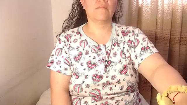 agathamiller01 online show from 16, 4, 2026