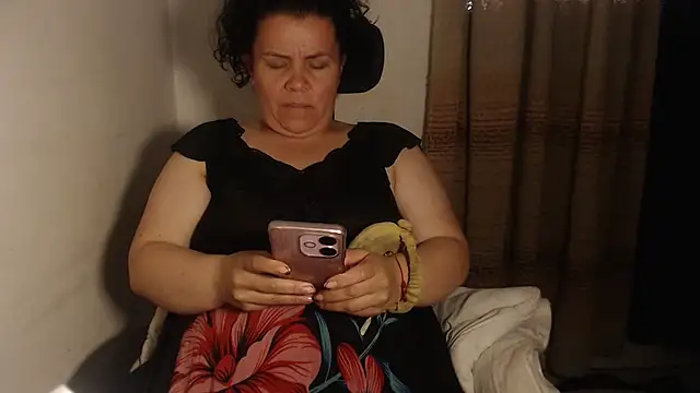 agathamiller01 online show from 15, 7, 2026