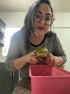 MileyGia online show from 12, 1, 2026