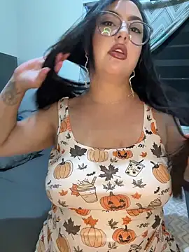 MileyGia online show from 14, 10, 2025