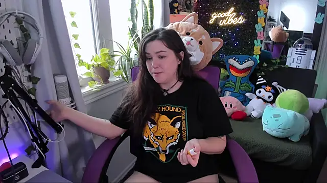 Snapshot of JennKenobi chatting on 20, 4, 2026 JennKenobi online show from 20, 4, 2026