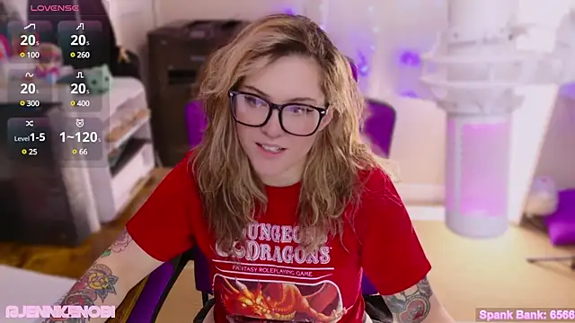 JennKenobi online show from 25, 2, 2025