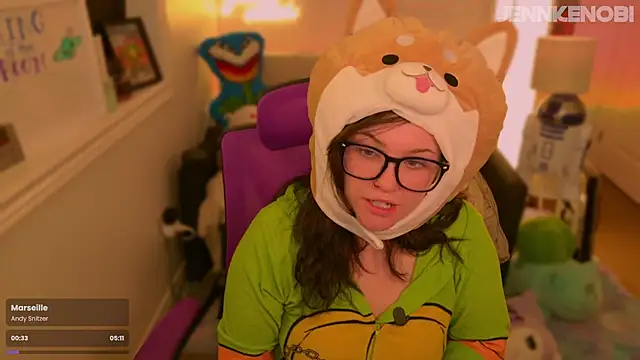 JennKenobi online show from 10, 9, 2025