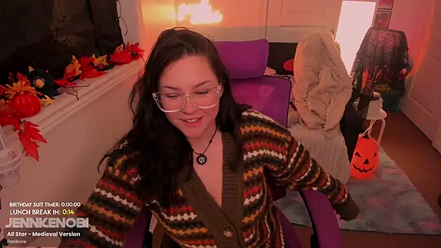 JennKenobi online show from 30, 9, 2025