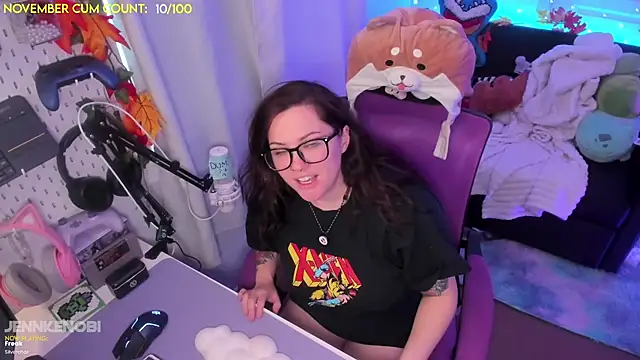 JennKenobi online show from 7, 11, 2025