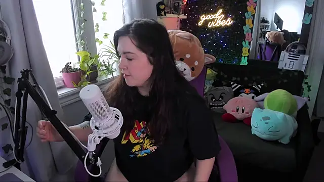 JennKenobi online show from 17, 4, 2026