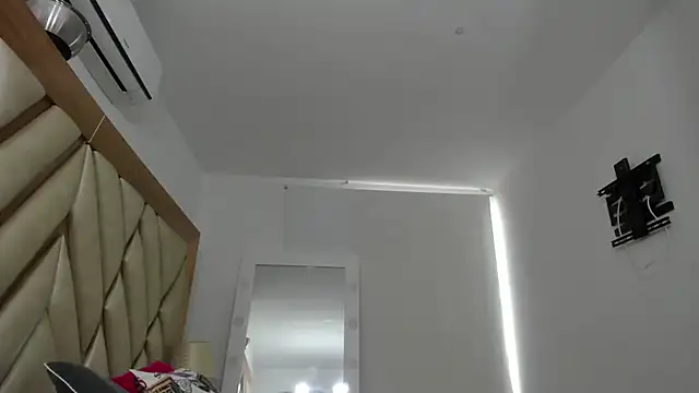 briana wonder69xxx online show from 30, 5, 2026