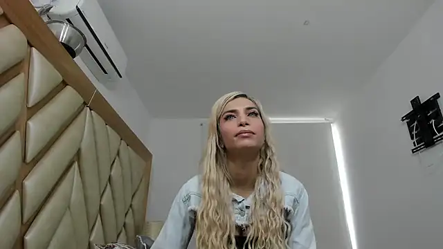 briana wonder69xxx online show from 13, 5, 2026