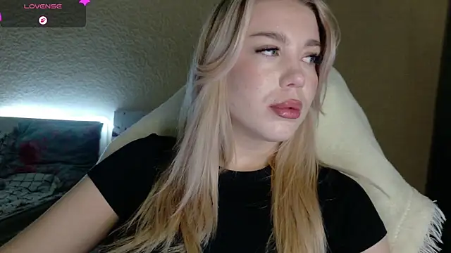 ariashaa online show from 3, 12, 2025