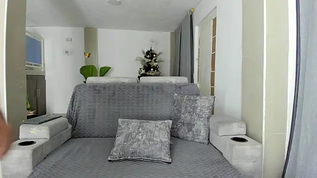 DulceRomance online show from 15, 1, 2026