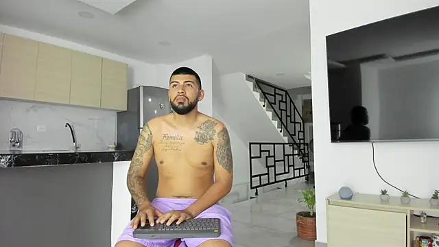 DulceRomance online show from 5, 2, 2025