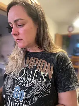 misslulipop online show from 8, 3, 2025