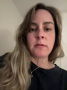 misslulipop online show from 14, 3, 2025