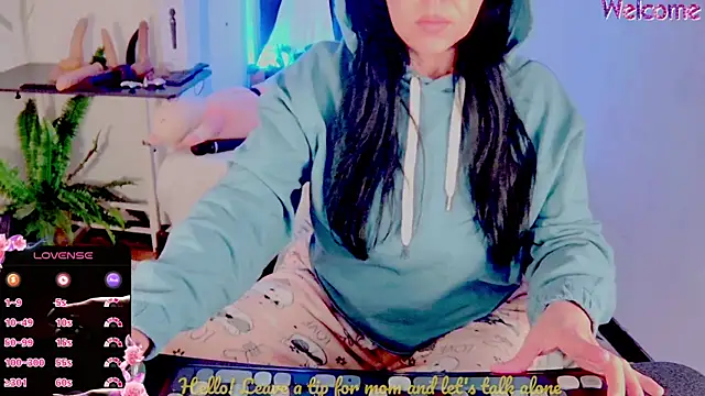 Mommy-pervert online show from 5, 1, 2025