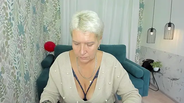 KathySunn online show from 15, 10, 2025