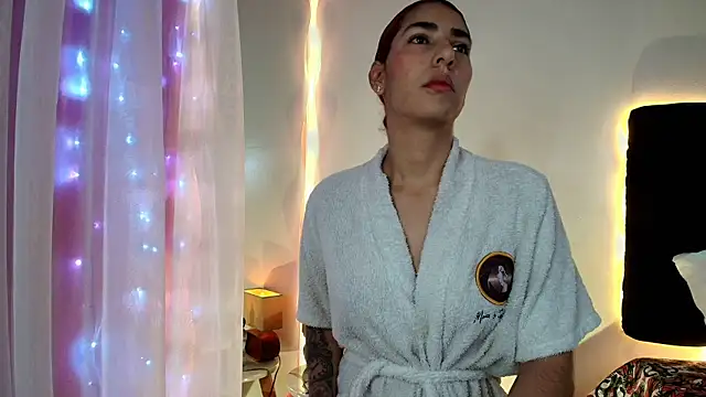 lorrayne  online show from 28, 3, 2026