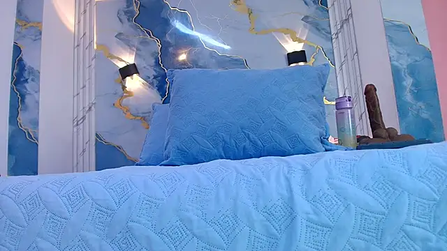 lorrayne  online show from 26, 9, 2025