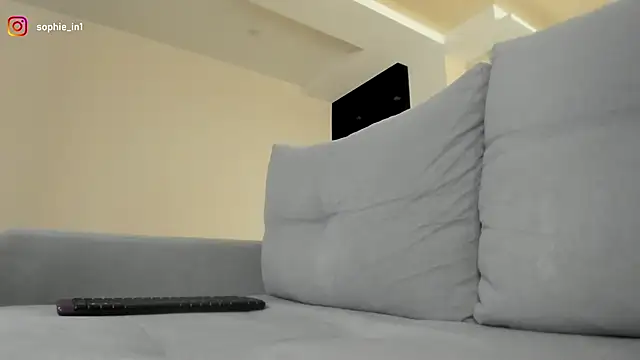  in yan online show from 18, 10, 2025