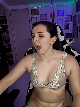 AhriSteele online show from 22, 4, 2026