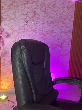 Ambar pe  online show from 12, 4, 2026