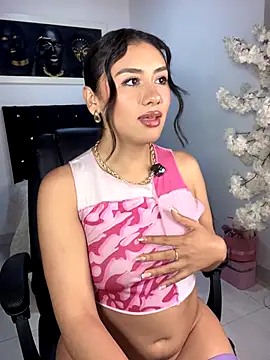 Ambar pe  online show from 18, 11, 2025