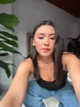 Ambar pe  online show from 29, 4, 2026
