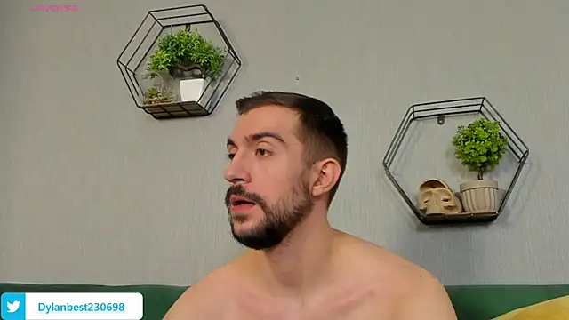 Dylan Best online show from 8, 9, 2025