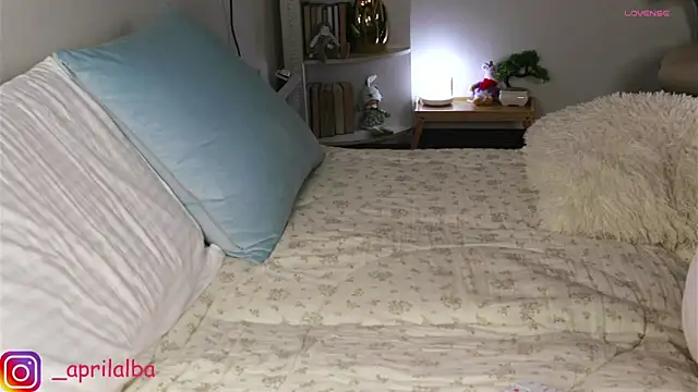 AprilinAlba online show from 18, 10, 2025