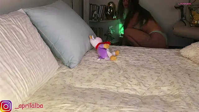 AprilinAlba online show from 6, 10, 2025