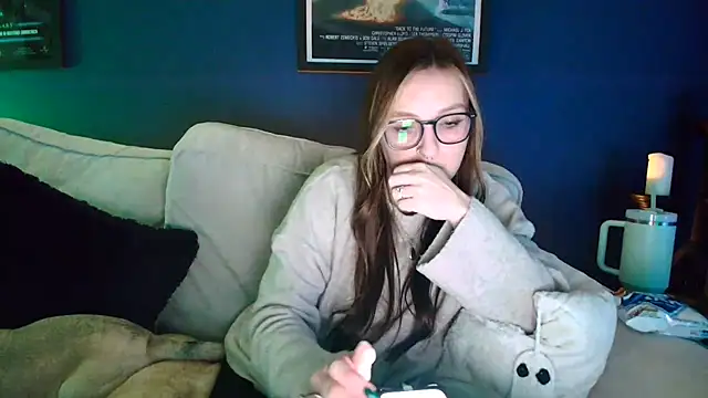 short sweetpea online show from 4, 12, 2025