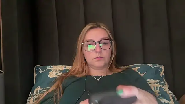 short sweetpea online show from 21, 9, 2025