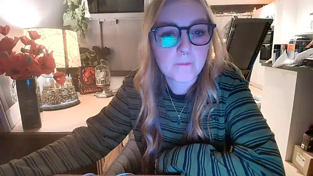 short sweetpea online show from 29, 10, 2025